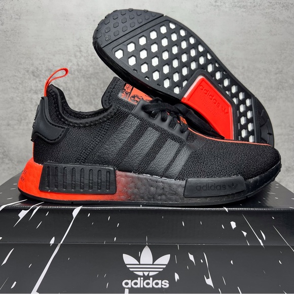 Adidas NMD R1 x Star Wars 🌟 - Picture 7 of 16